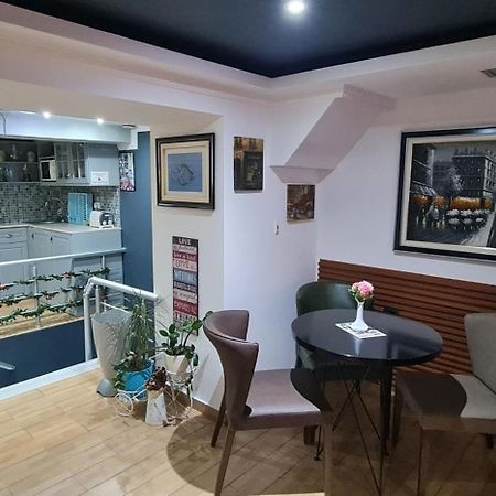 Funky Guest House & Adventures Permet Luaran gambar