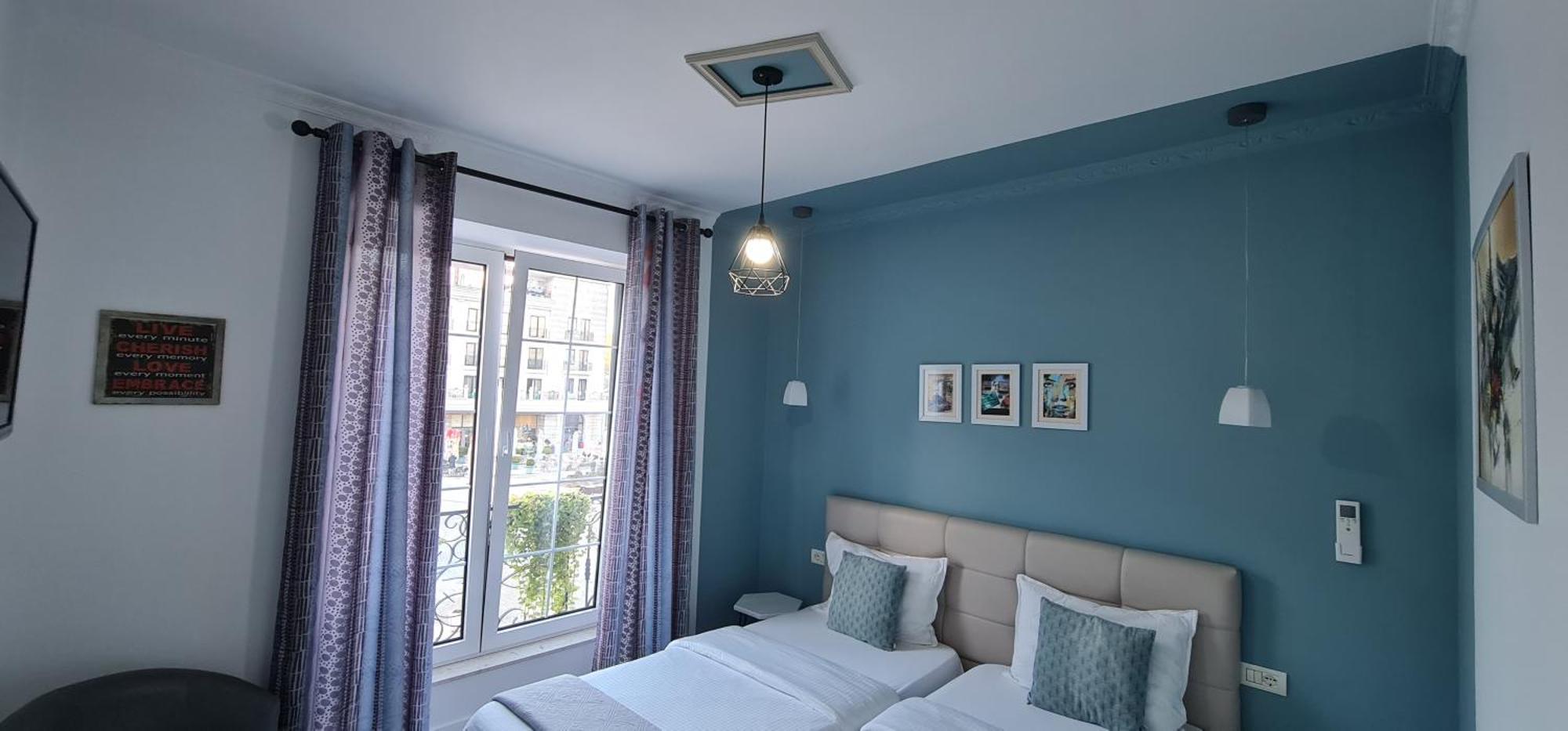 Funky Guest House & Adventures Permet Luaran gambar