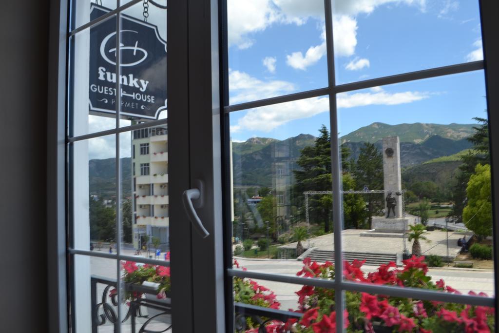 Funky Guest House & Adventures Permet Luaran gambar